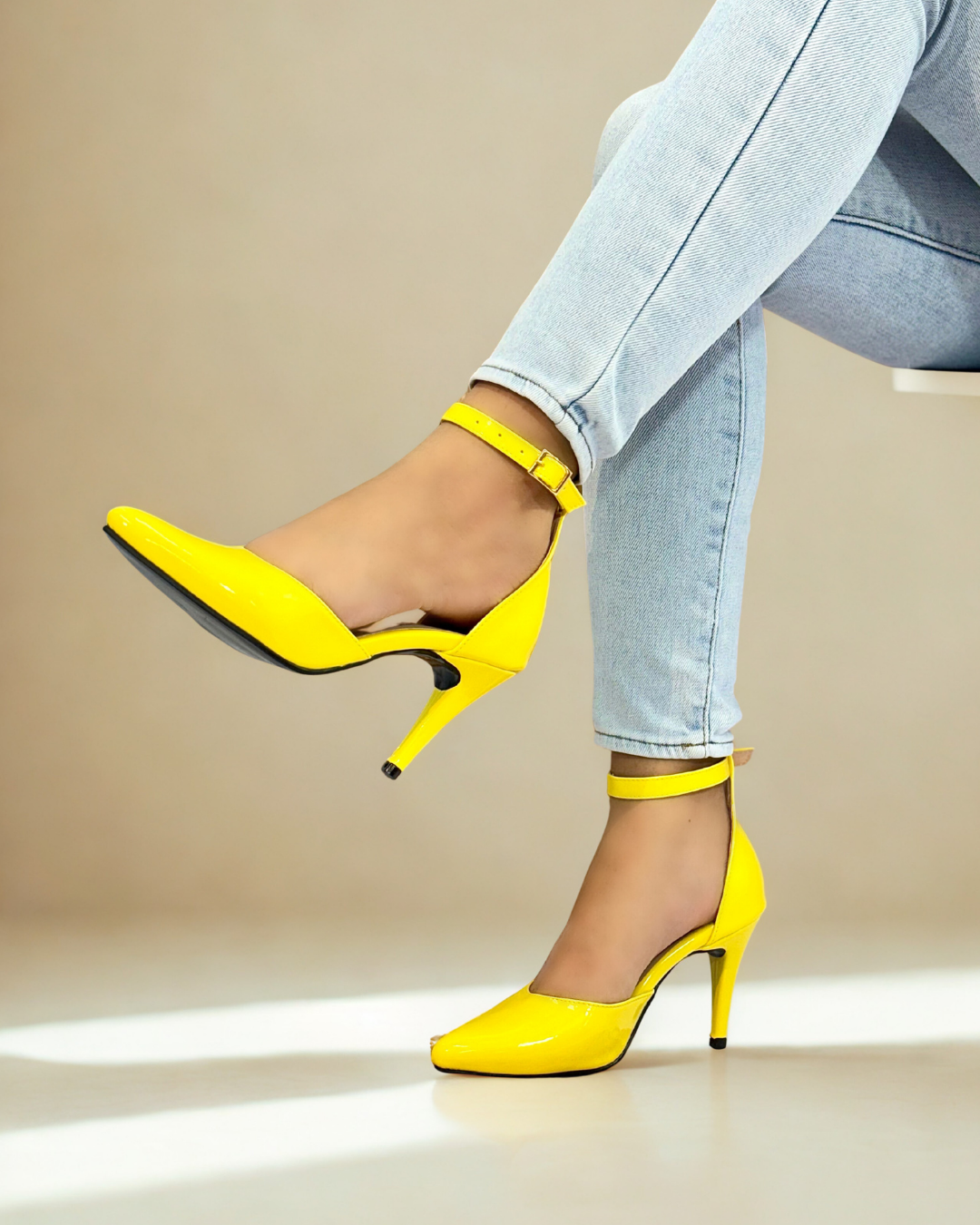 Gray helmet for bikers